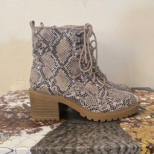 Not my style not comfortable for me it might be for you the boots are amazing